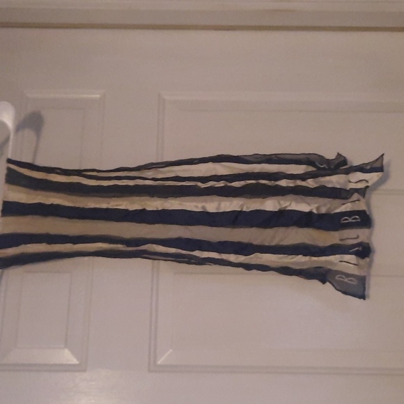 Womens Bill Blass scarf. Blue and tan color - Picture 2 of 2